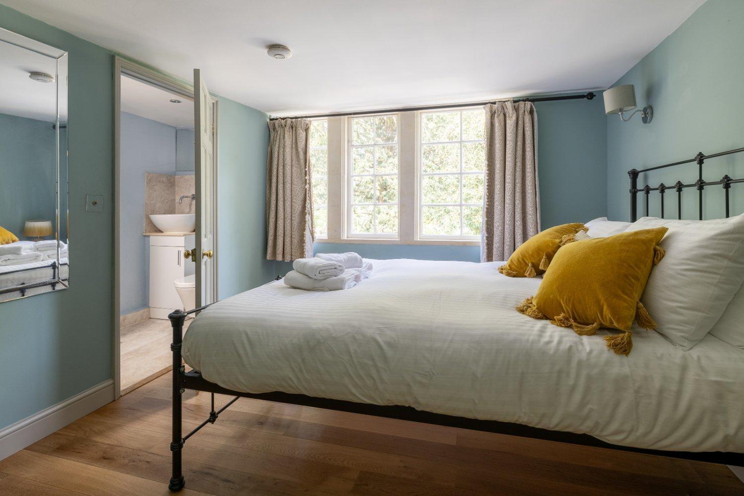 The Old School Rooms Beautiful Georgian Apartment, Sleeps 12 With Wifi And Parking, Near Bath Box  Exterior photo
